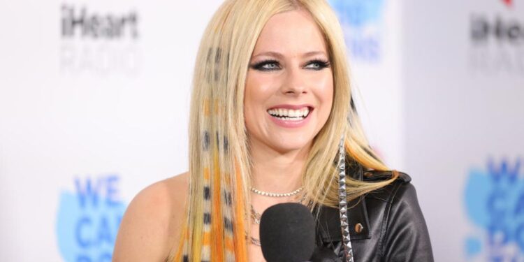 The scientific explanation for why we can still recite every word to “Complicated” by Avril Lavigne