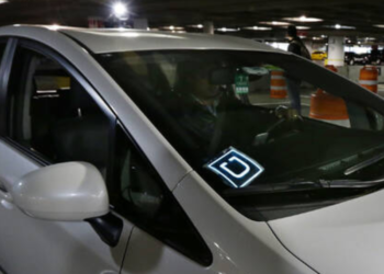 Uber is locking NYC drivers during their shifts to reduce minimum pay