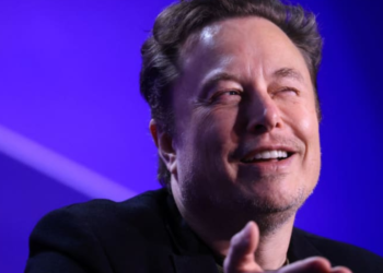 Dan Ives predicts trillion-dollar market cap, calls it ‘monumental day’ for Tesla Ross Gerber: ‘love to see’ Musk running company again