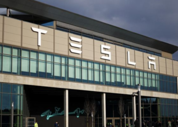 Wedbush expects Tesla shareholder approval of CEO Musk’s pay package to reduce stock overhang