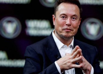 Without explaining, Elon Musk withdraws his lawsuit against OpenAI, the company that makes ChatGPT