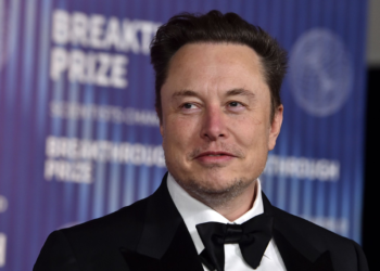 Record-breaking Musk pay package is supported by Tesla stockholders