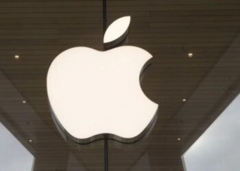 Apple is accused by EU officials of violating the bloc’s digital laws.