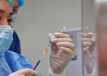 A virologist in Texas advises people to acquire the latest COVID vaccine