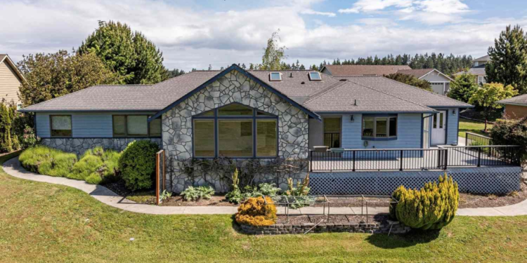 A single-family home at 1862 Washington Ave. for $200K