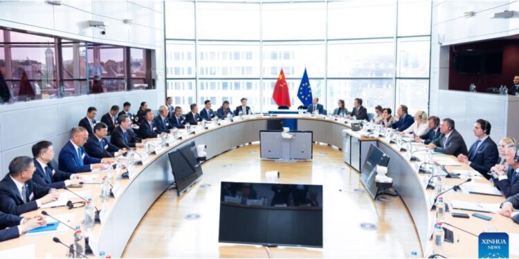 EU climate dialogue with China affirms focus on climate finance goal past 2025