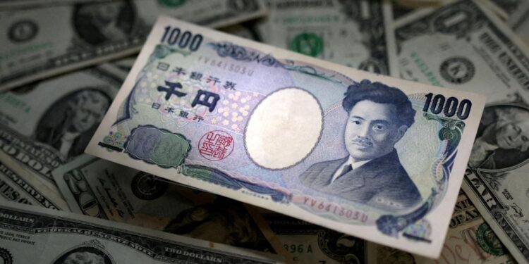 USD/JPY: As markets pursue a new 34-year high, the dollar hits ¥160 against the yen