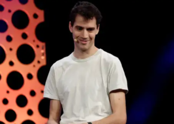 AI: The startup Mistral has reached a valuation of $6 billion.