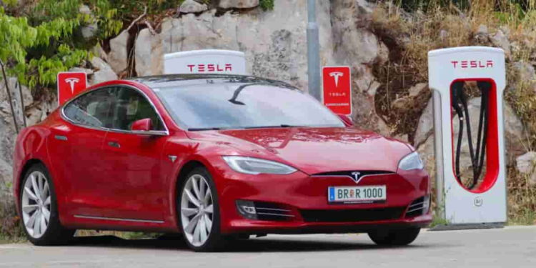 Tesla’s Stock increases in anticipation of Q2 delivery