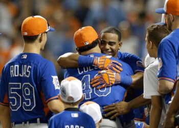 Ozuna hits two home runs in the Braves 6-1 victory against the Padres to warm up for the Home Run Derby