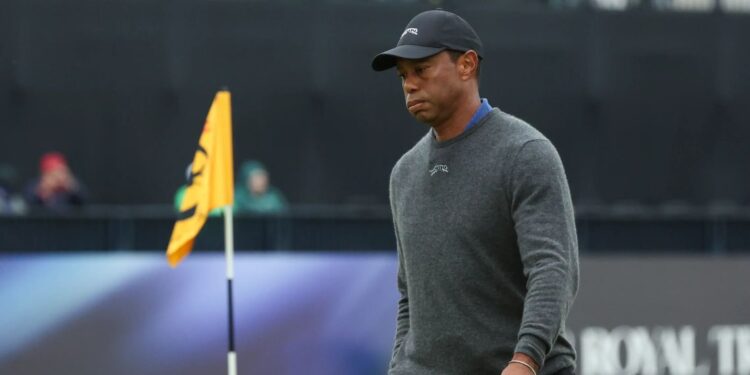 At The Open Championship, Tiger Woods struggles to a first-round score of 79