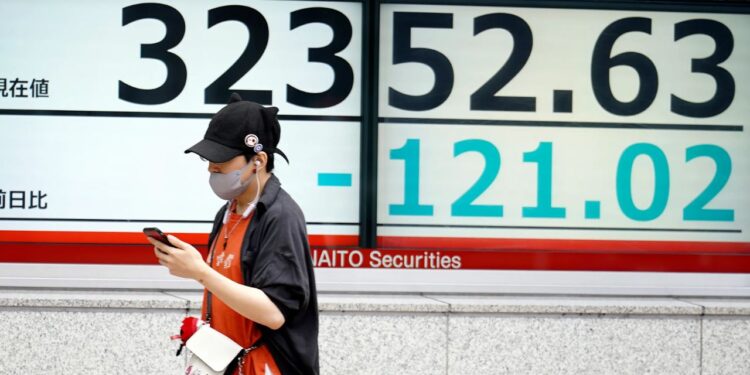 Stocks Rise After Bank of Japan Eases Rate Worries