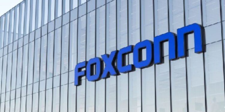 Foxconn Outperforms Profit Predictions, Capitalizing on AI Surge