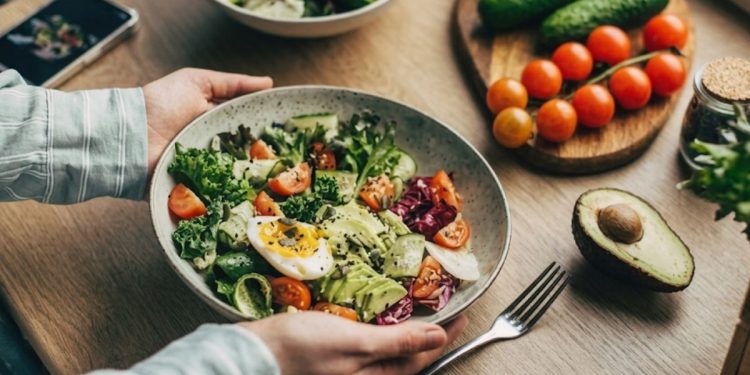 10 Foods Doctors Recommend Eating Daily