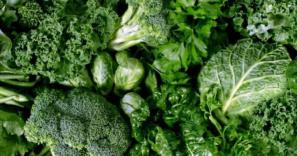 10 foods doctors recommend eating daily for better heart, brain, and gut health