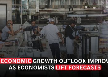 Economists Boost US Growth Forecasts for the Third Quarter