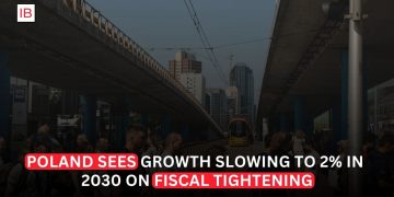 Poland Sees Growth Slowing to 2% in 2030 on Fiscal Tightening