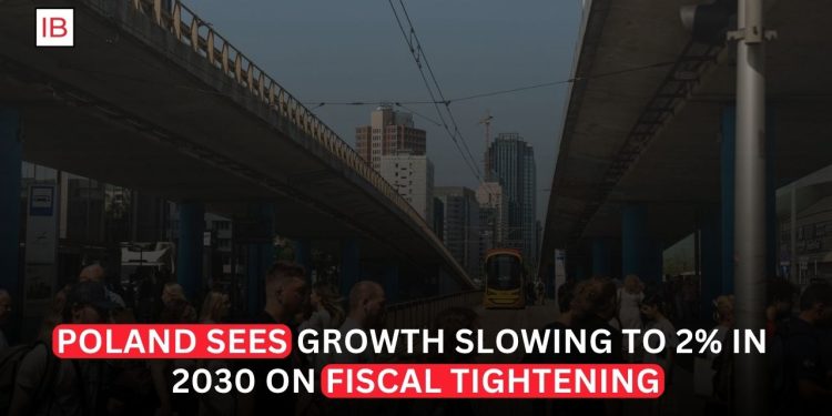 Poland Sees Growth Slowing to 2% in 2030 on Fiscal Tightening