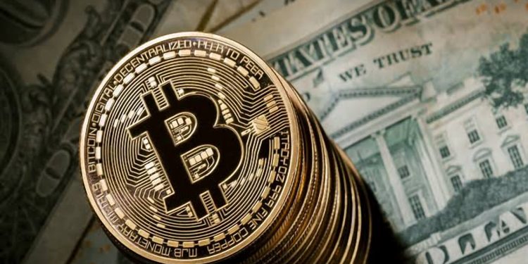 Bitcoin hovers around $83,000