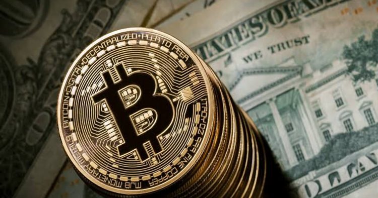 Bitcoin hovers around $83,000