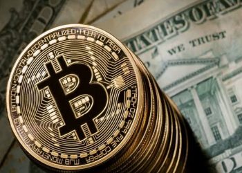 Bitcoin slides below $82,000